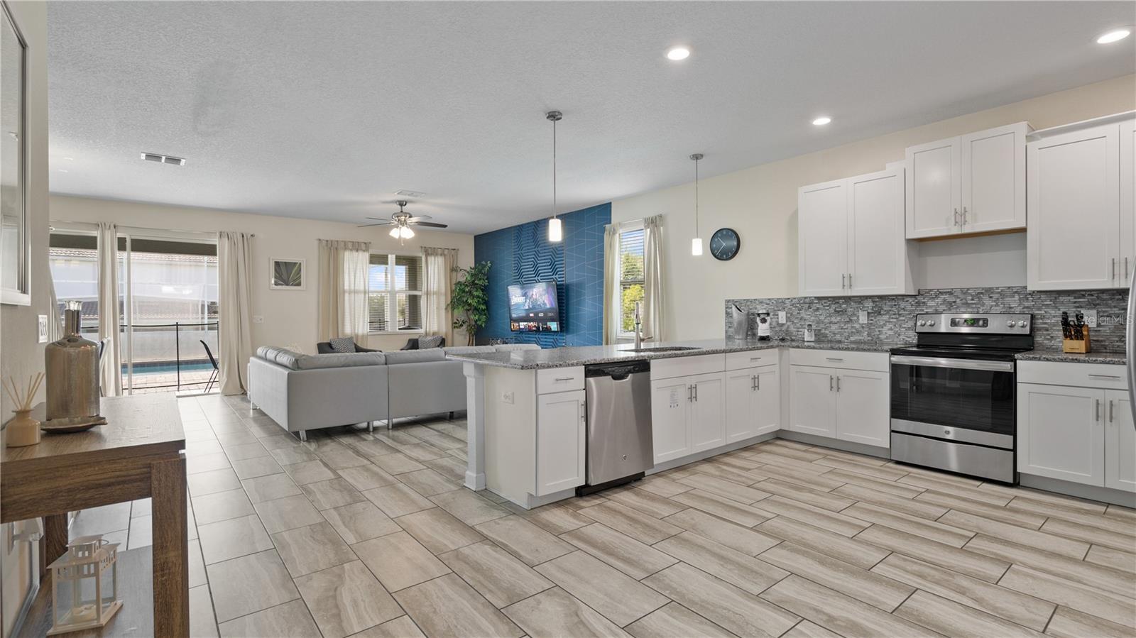 9098 HAZARD ST, DAVENPORT, FL, 33896