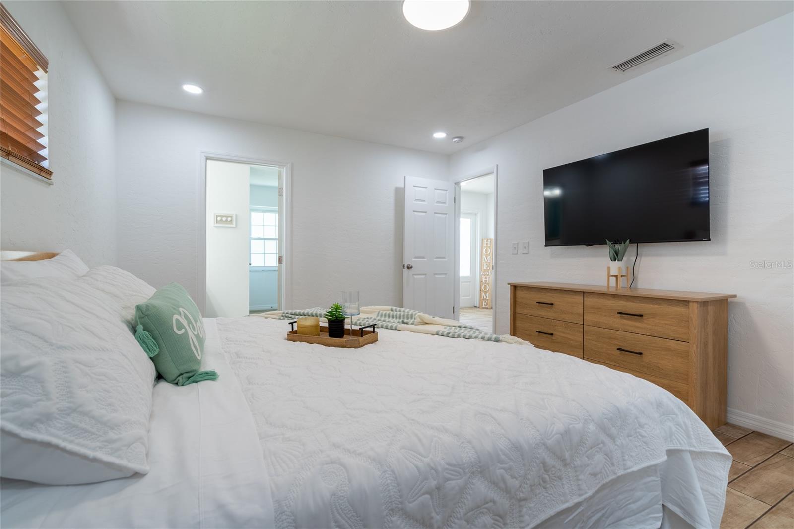7354 BILTMORE DR, SARASOTA, FL, 34231