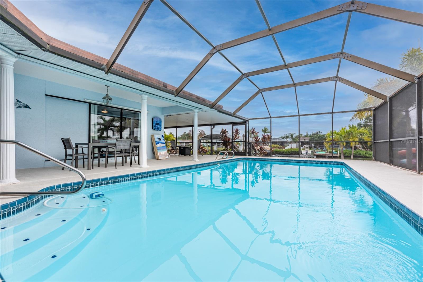 910 CHIPAWAY DR, APOLLO BEACH, FL, 33572