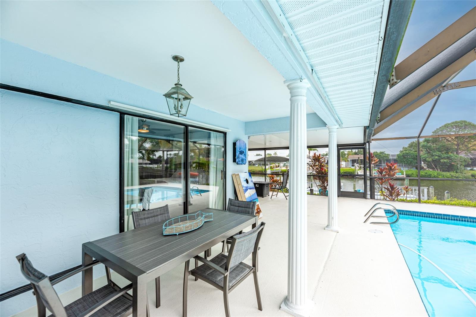 910 CHIPAWAY DR, APOLLO BEACH, FL, 33572