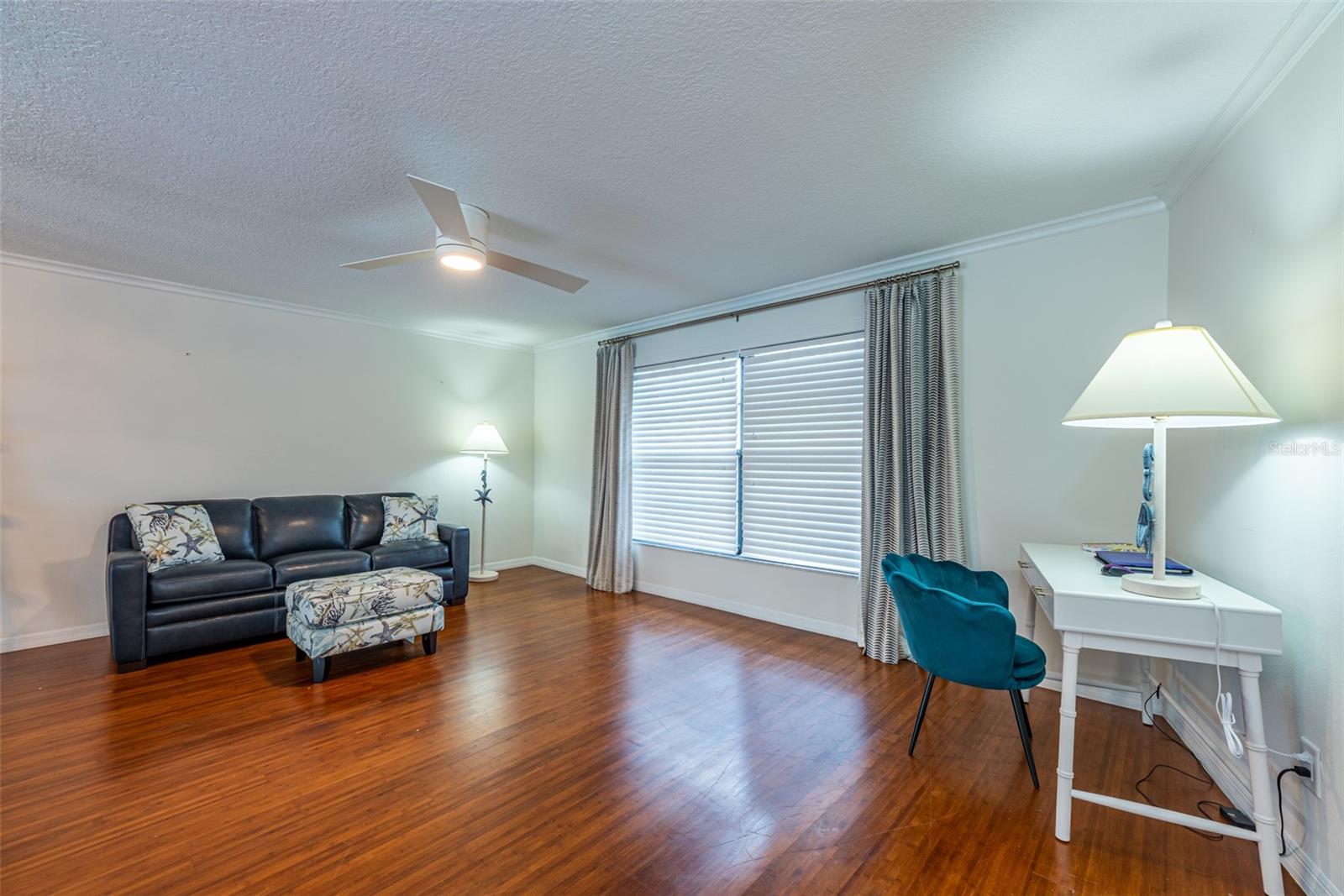 910 CHIPAWAY DR, APOLLO BEACH, FL, 33572