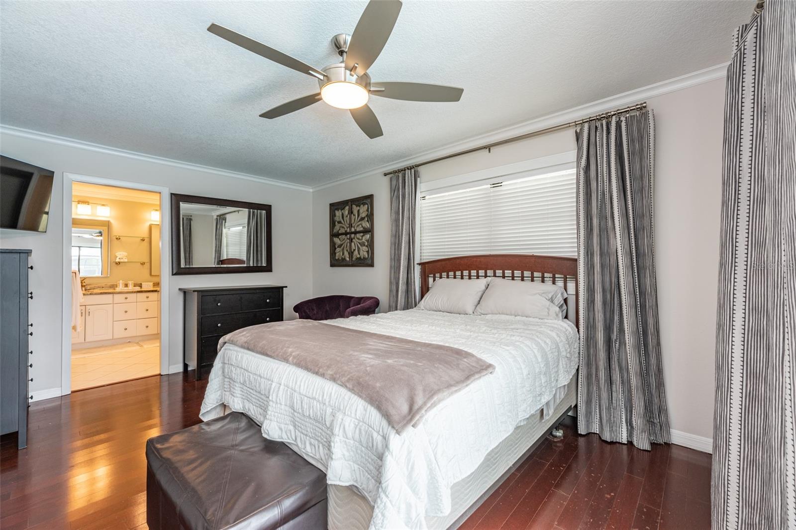 910 CHIPAWAY DR, APOLLO BEACH, FL, 33572
