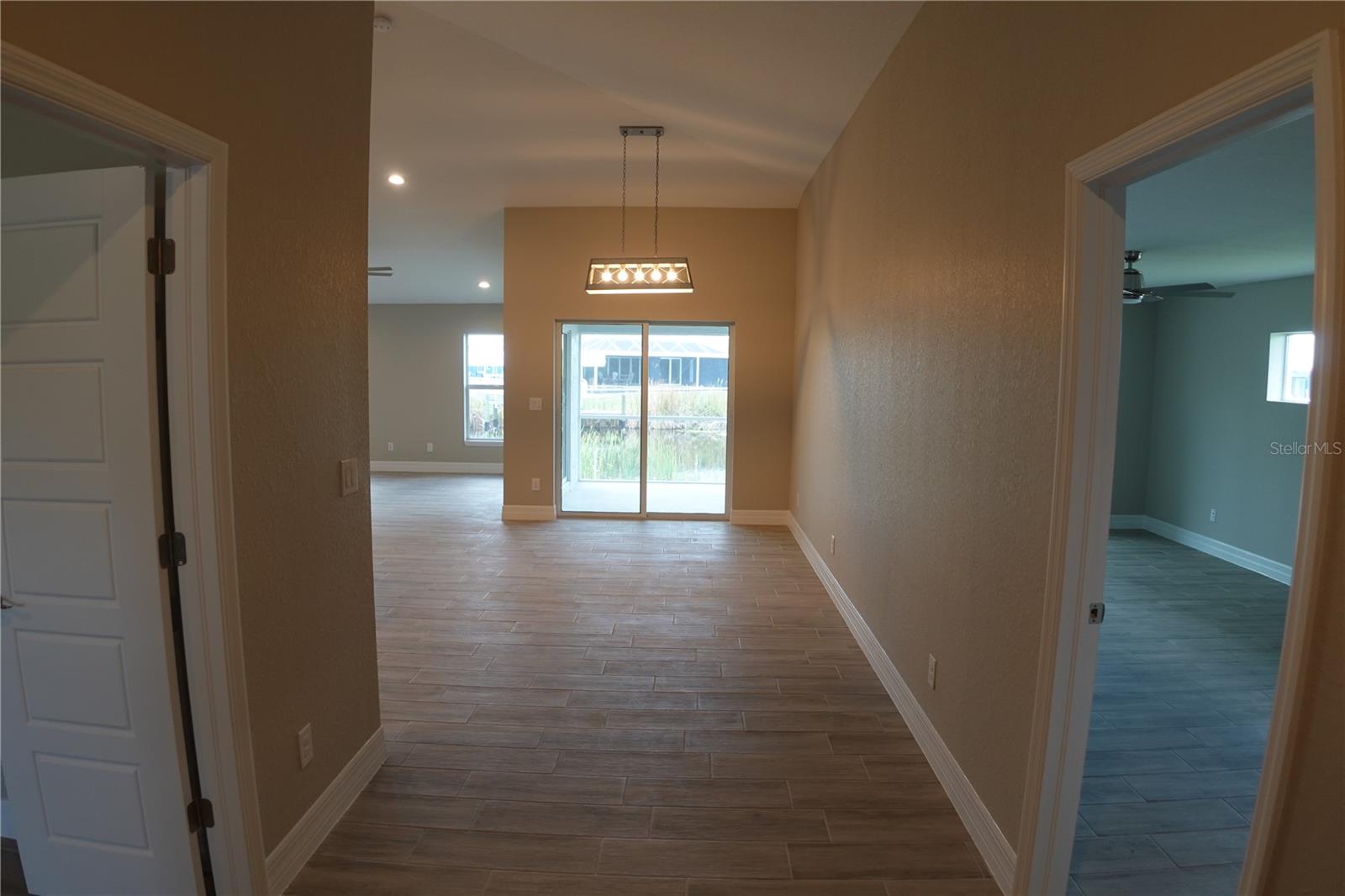 14464 FORT MYERS AVE, PORT CHARLOTTE, FL, 33981