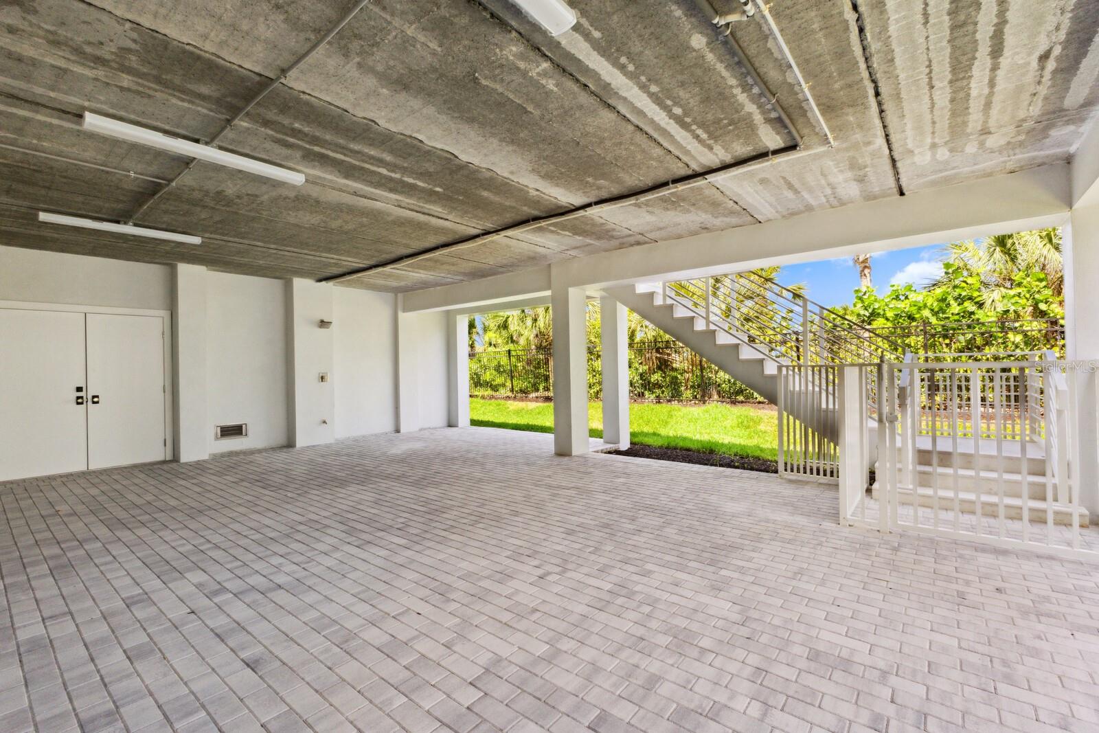 D6127374 Property Photo