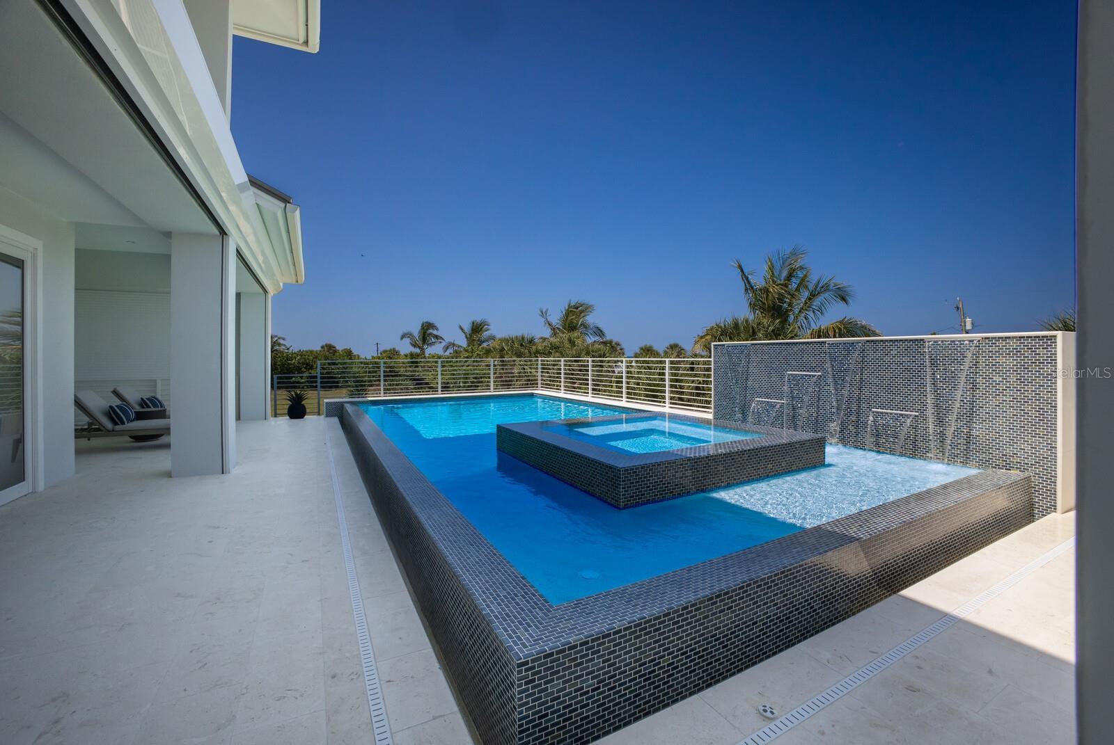 D6127374 Property Photo