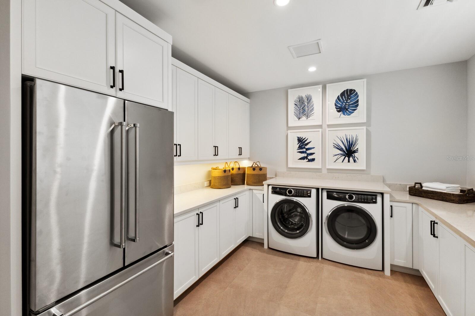 D6127374 Property Photo