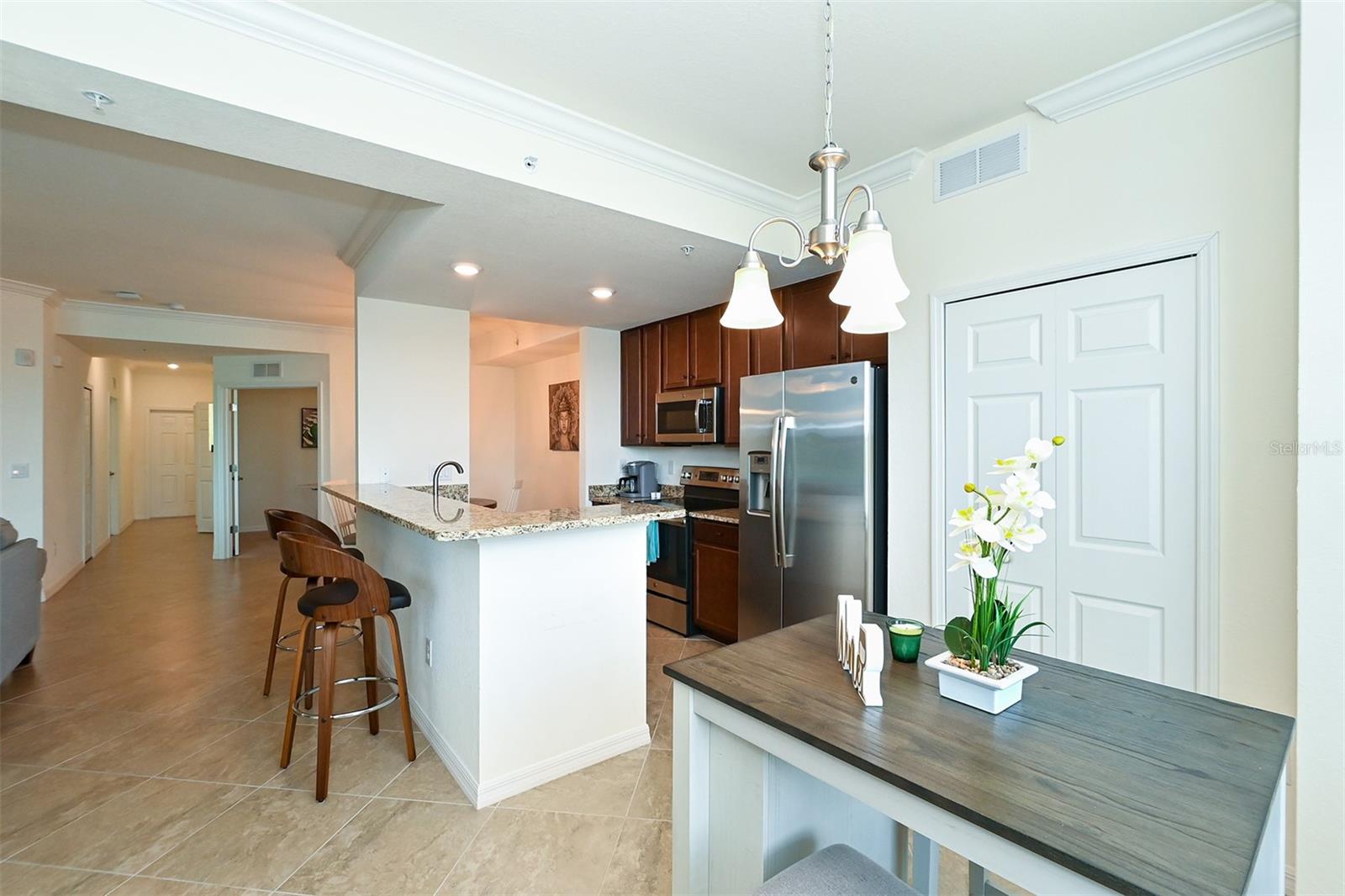 5567 PALMER CIR #104, BRADENTON, FL, 34211