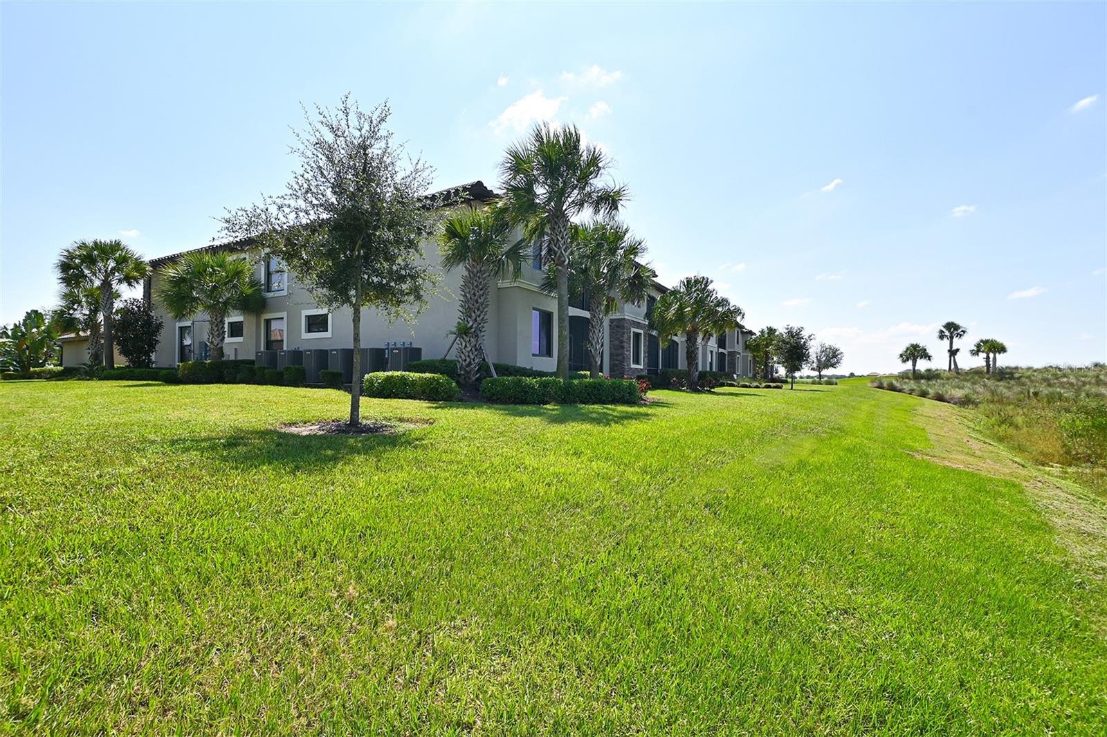 5567 PALMER CIR #104, BRADENTON, FL, 34211