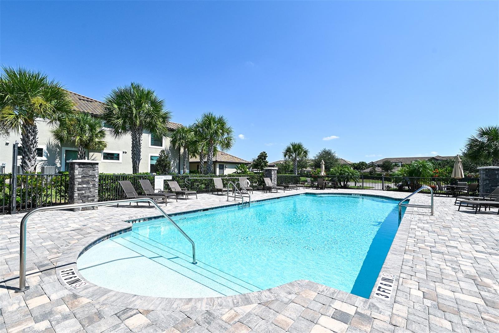 5567 PALMER CIR #104, BRADENTON, FL, 34211