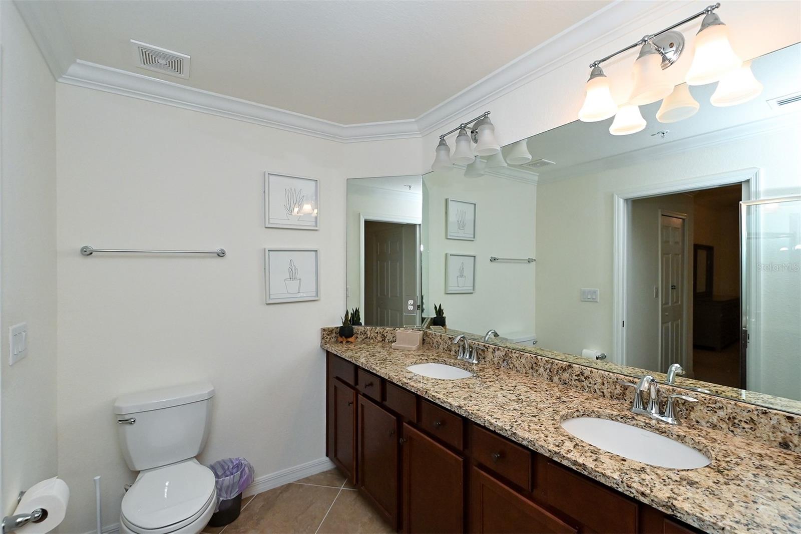 5567 PALMER CIR #104, BRADENTON, FL, 34211