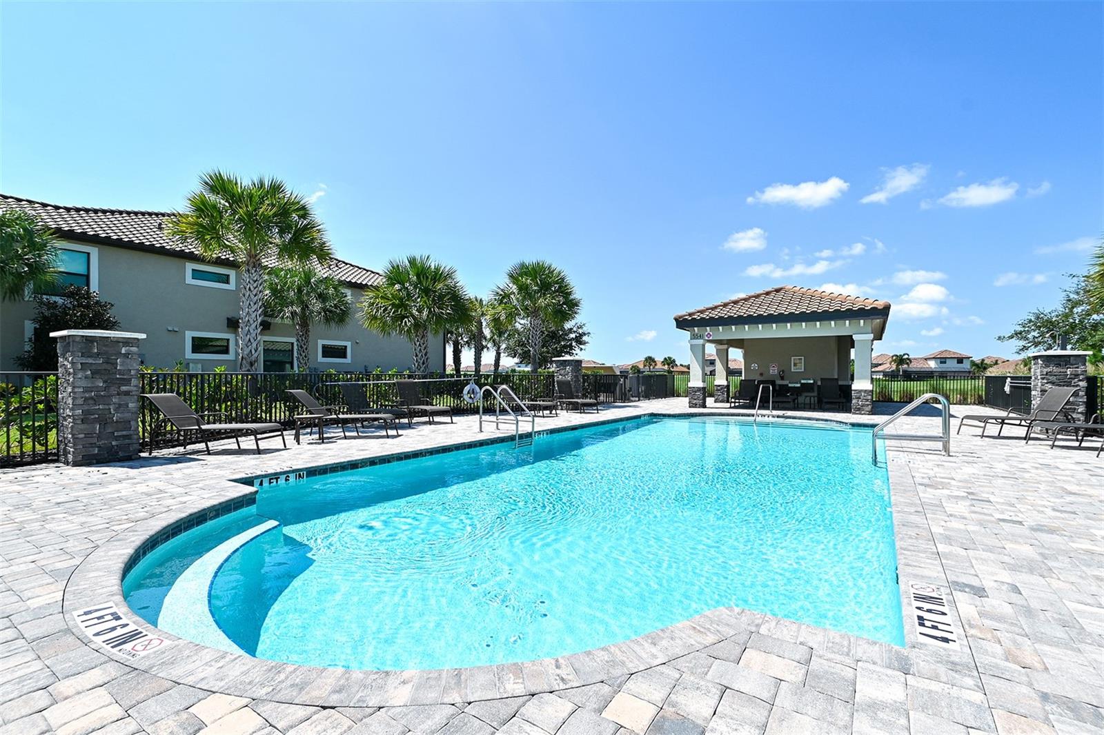 5567 PALMER CIR #104, BRADENTON, FL, 34211