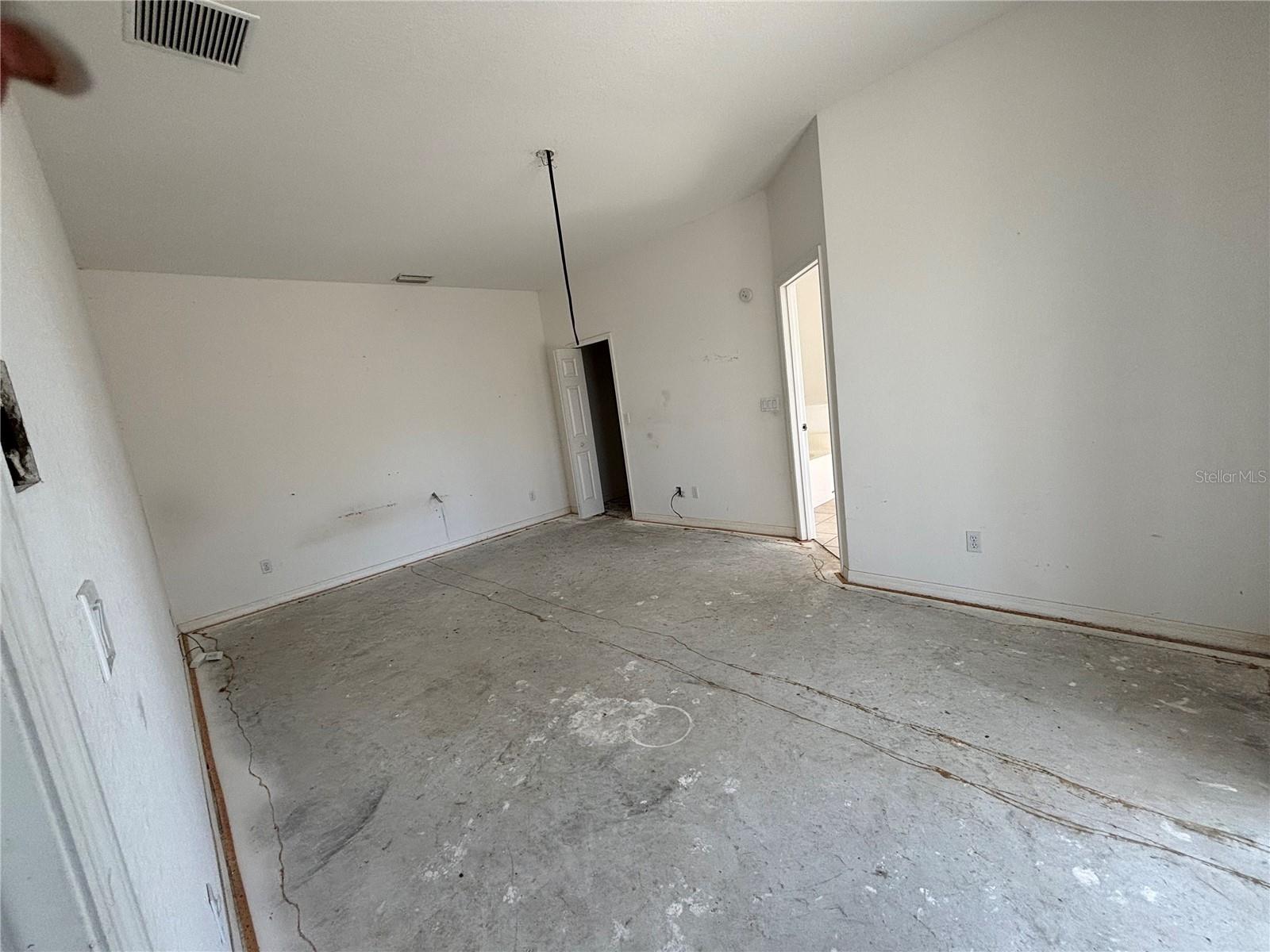 2781 SHADY AVE, NORTH PORT, FL, 34286