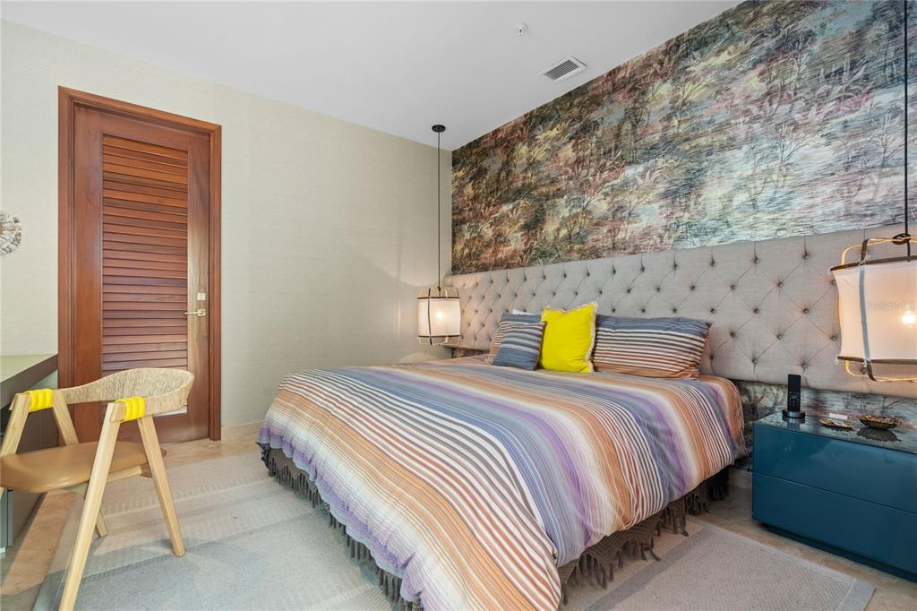 PR9097305 Property Photo