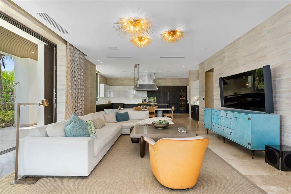 PR9097305 Property Photo