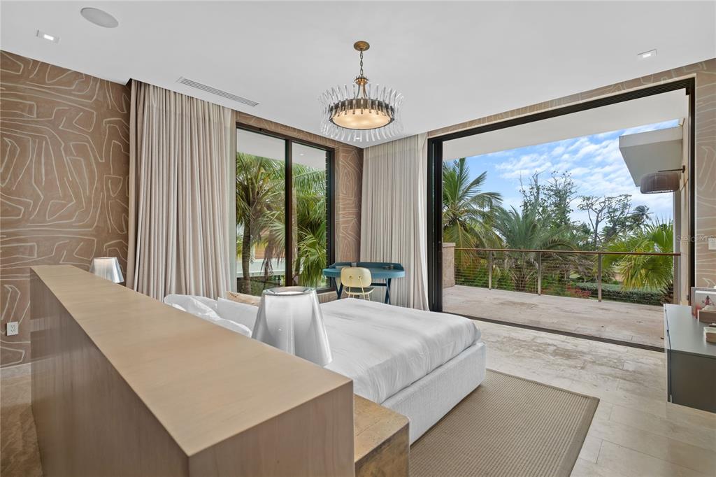 PR9097305 Property Photo