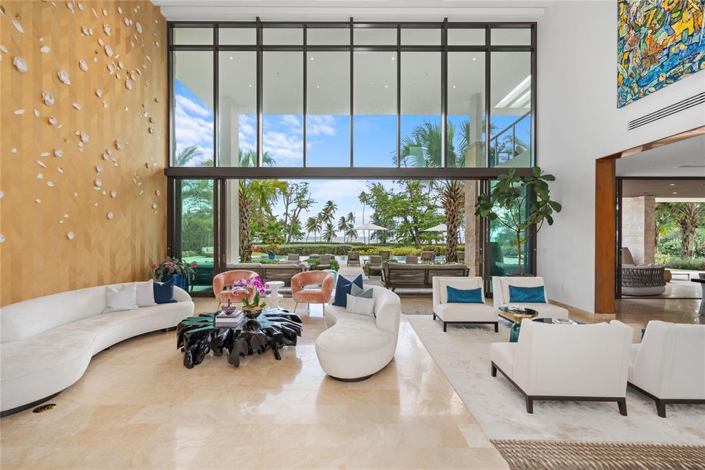 PR9097305 Property Photo