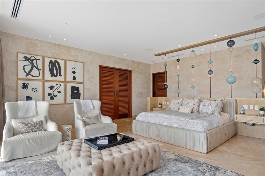 PR9097305 Property Photo