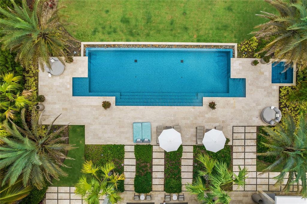 PR9097305 Property Photo