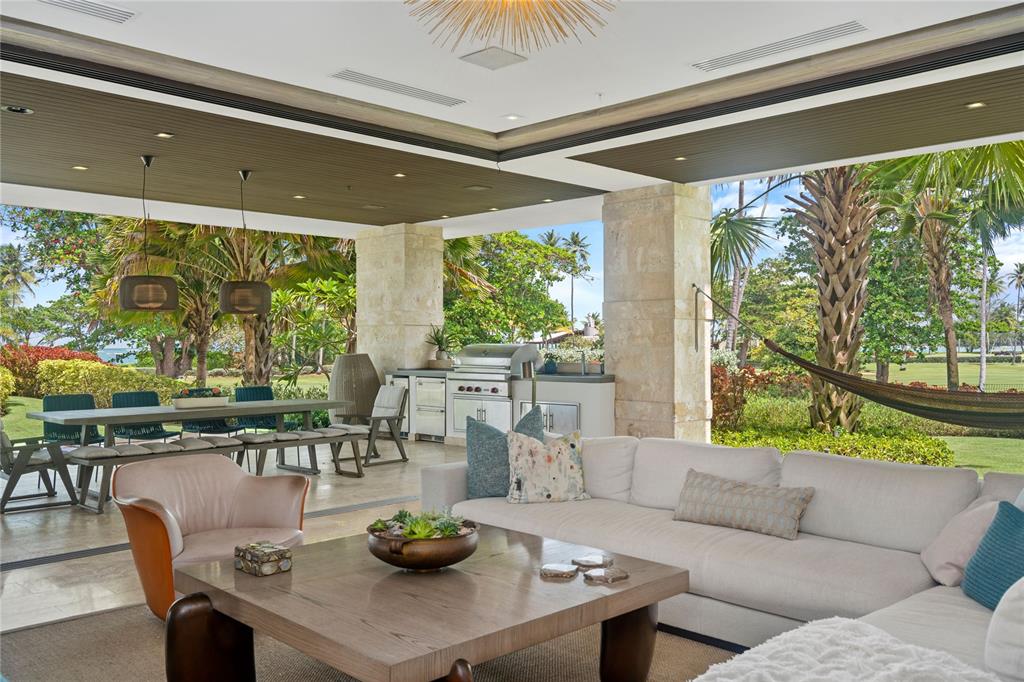 PR9097305 Property Photo