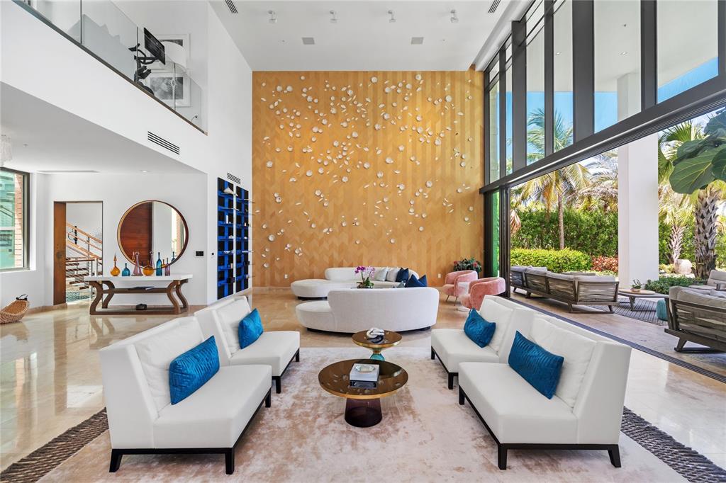 PR9097305 Property Photo