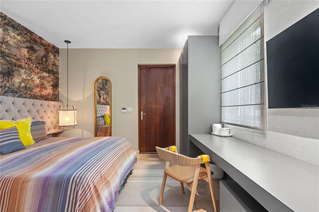 PR9097305 Property Photo