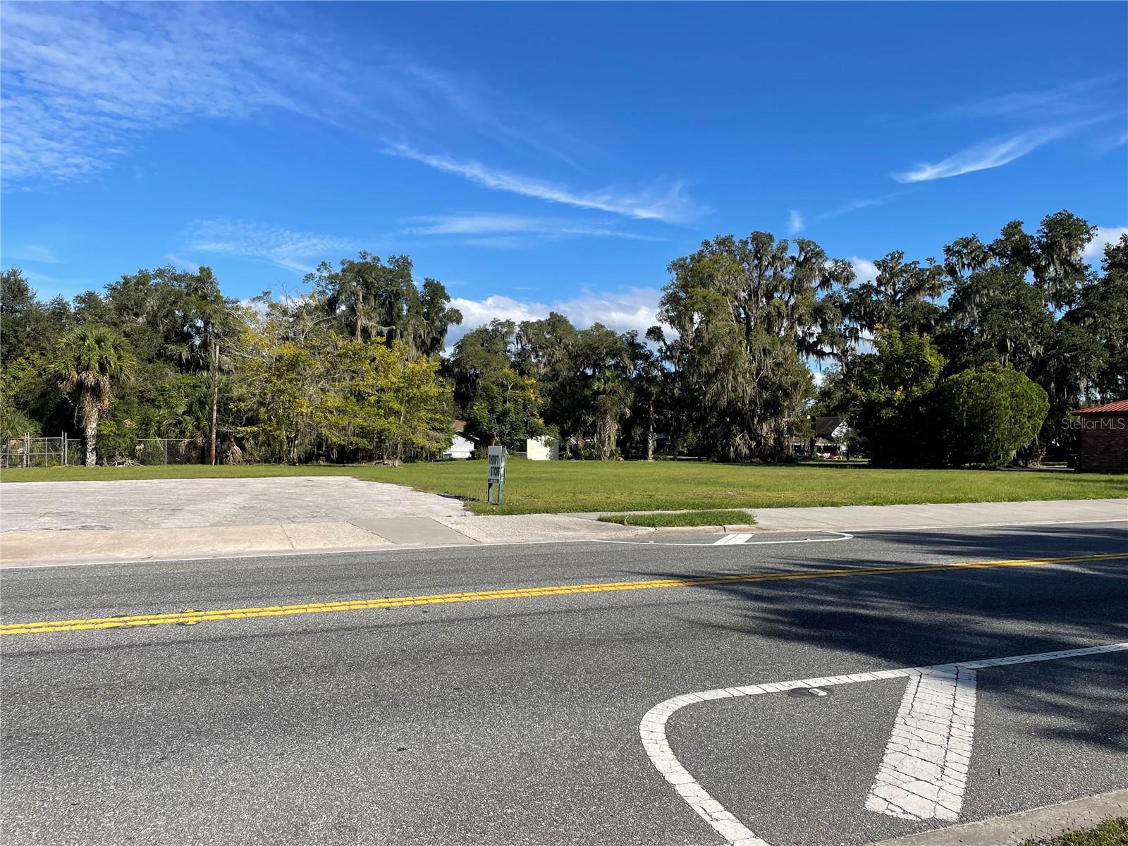 267 & 281 N MARKET BLVD, WEBSTER, FL, 33597