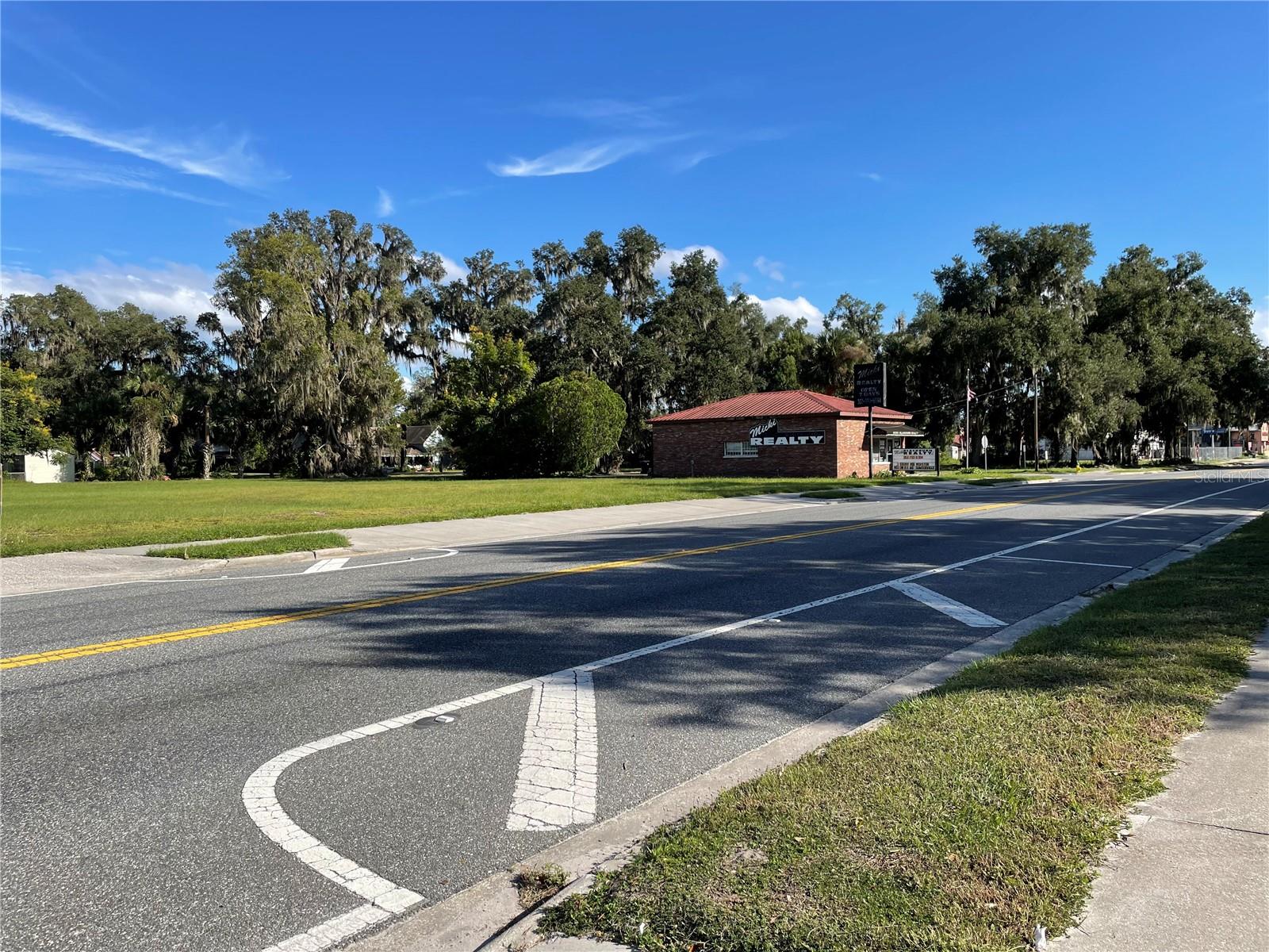 267 & 281 N MARKET BLVD, WEBSTER, FL, 33597