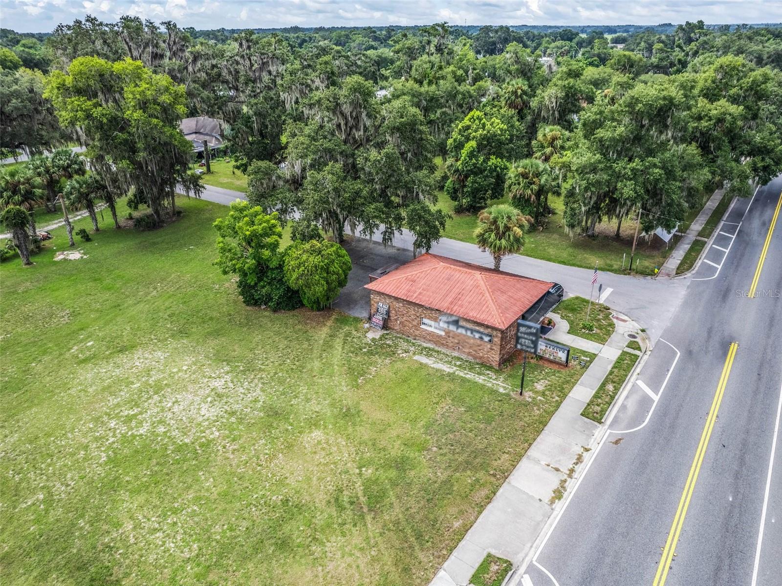 267 & 281 N MARKET BLVD, WEBSTER, FL, 33597