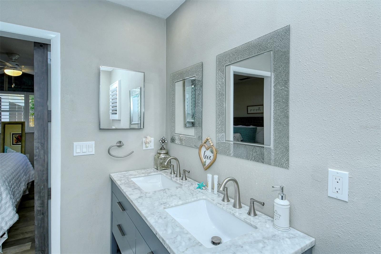 6758 S LOCKWOOD RIDGE RD, SARASOTA, FL, 34231