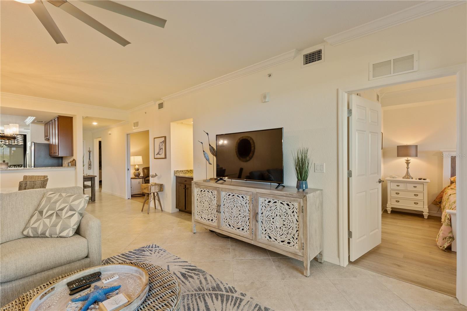 5558 PALMER CIR #102, BRADENTON, FL, 34211