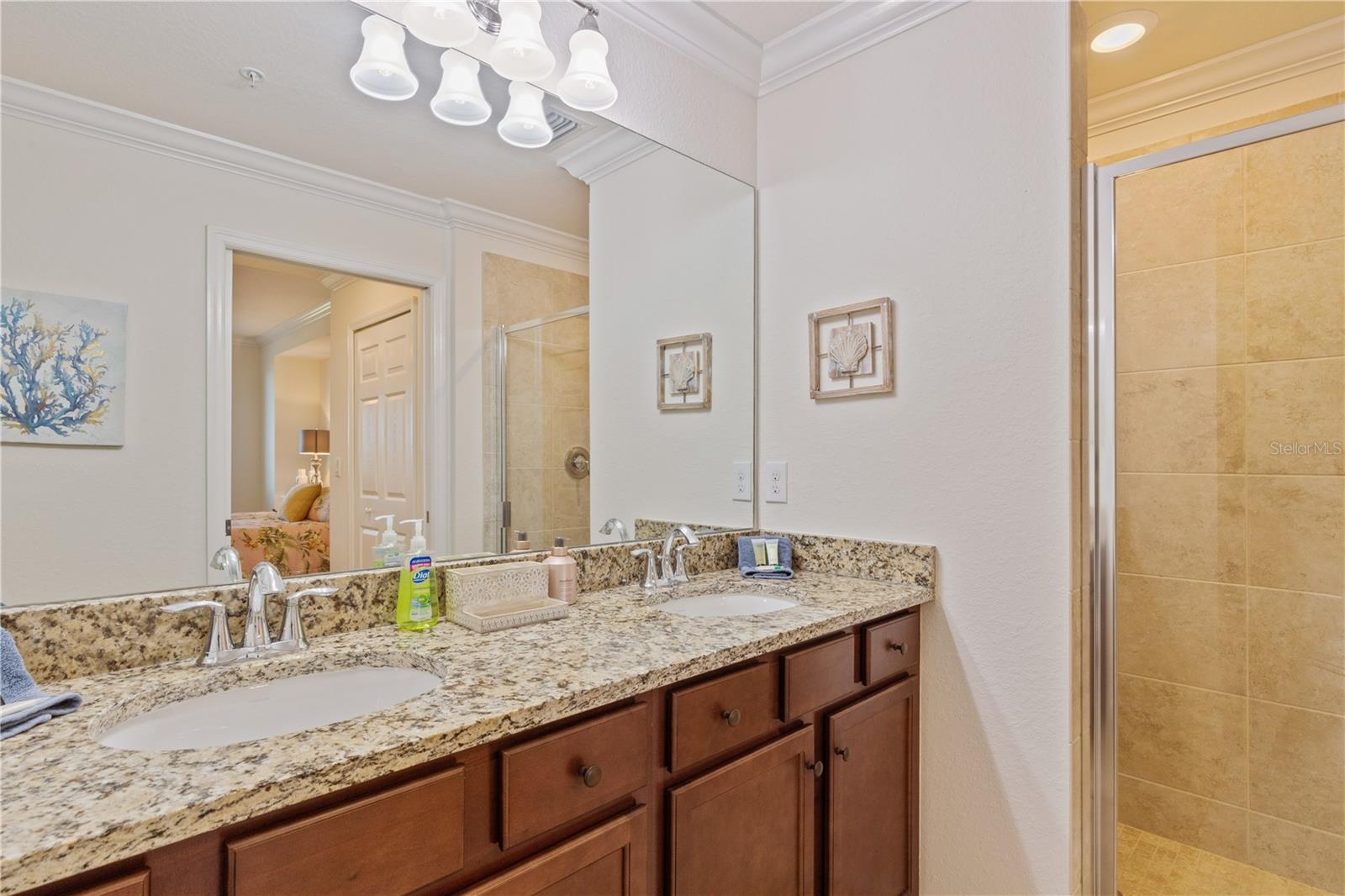 5558 PALMER CIR #102, BRADENTON, FL, 34211