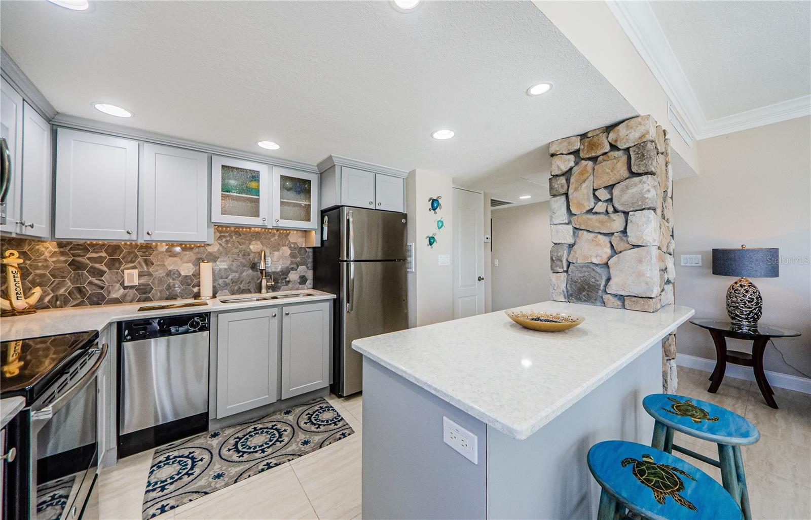 880 MANDALAY AVE #S202, CLEARWATER, FL, 33767