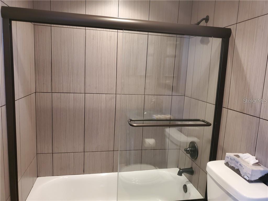 1050 LONGBOAT CLUB RD #1006, LONGBOAT KEY, FL, 34228