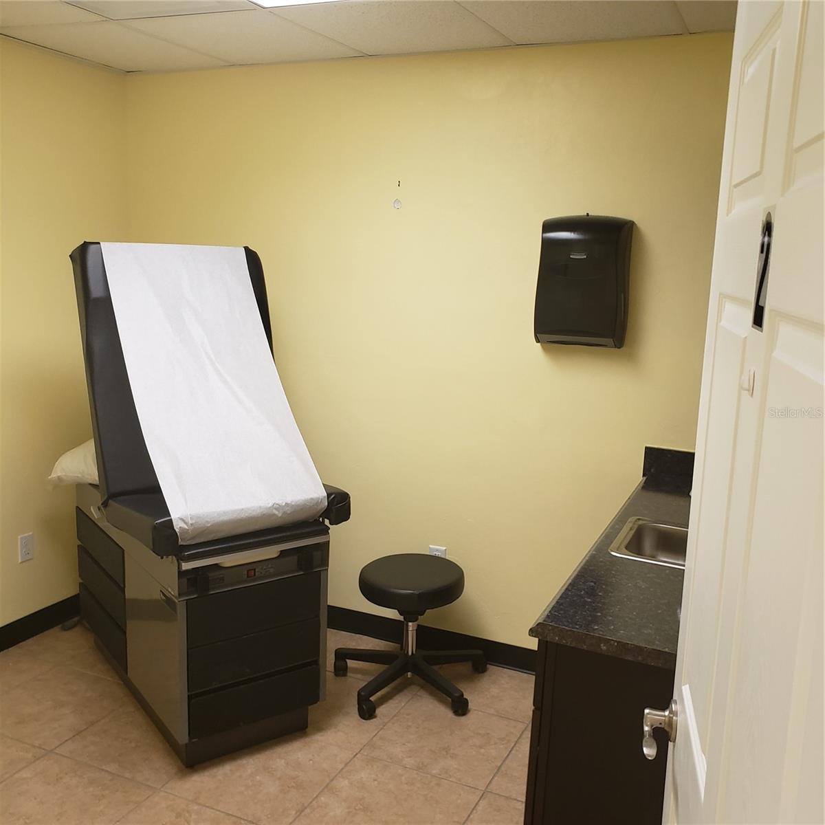 25050 W NEWBERRY RD, NEWBERRY, FL, 32669