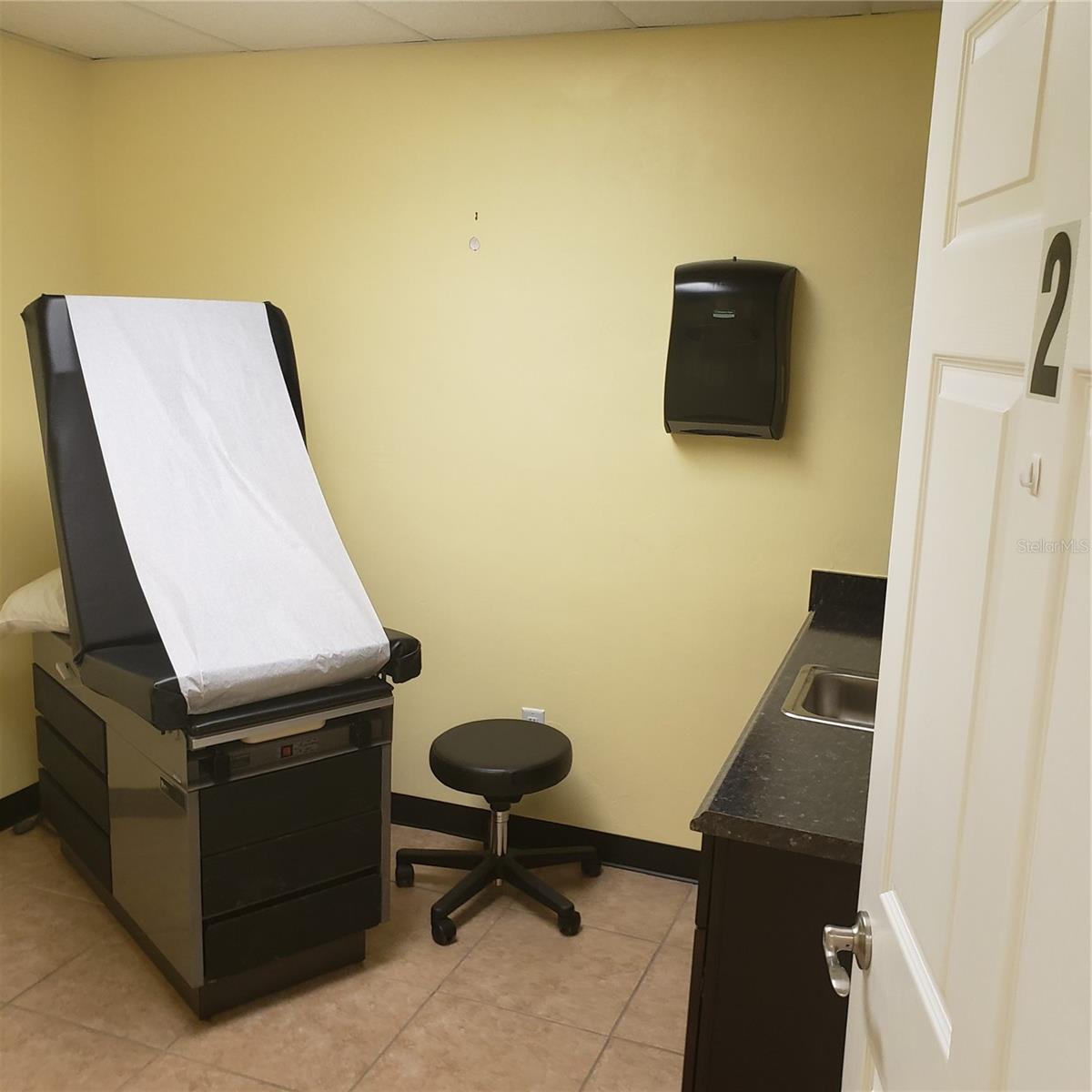 25050 W NEWBERRY RD, NEWBERRY, FL, 32669
