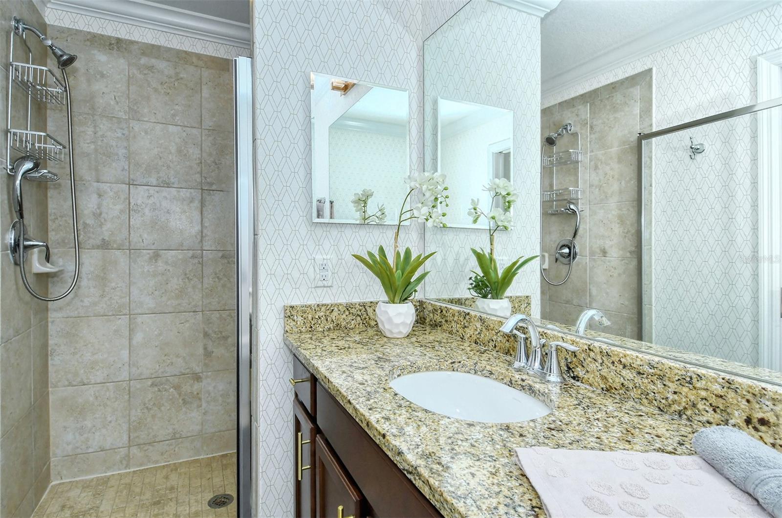 16804 VARDON TER #202, BRADENTON, FL, 34211