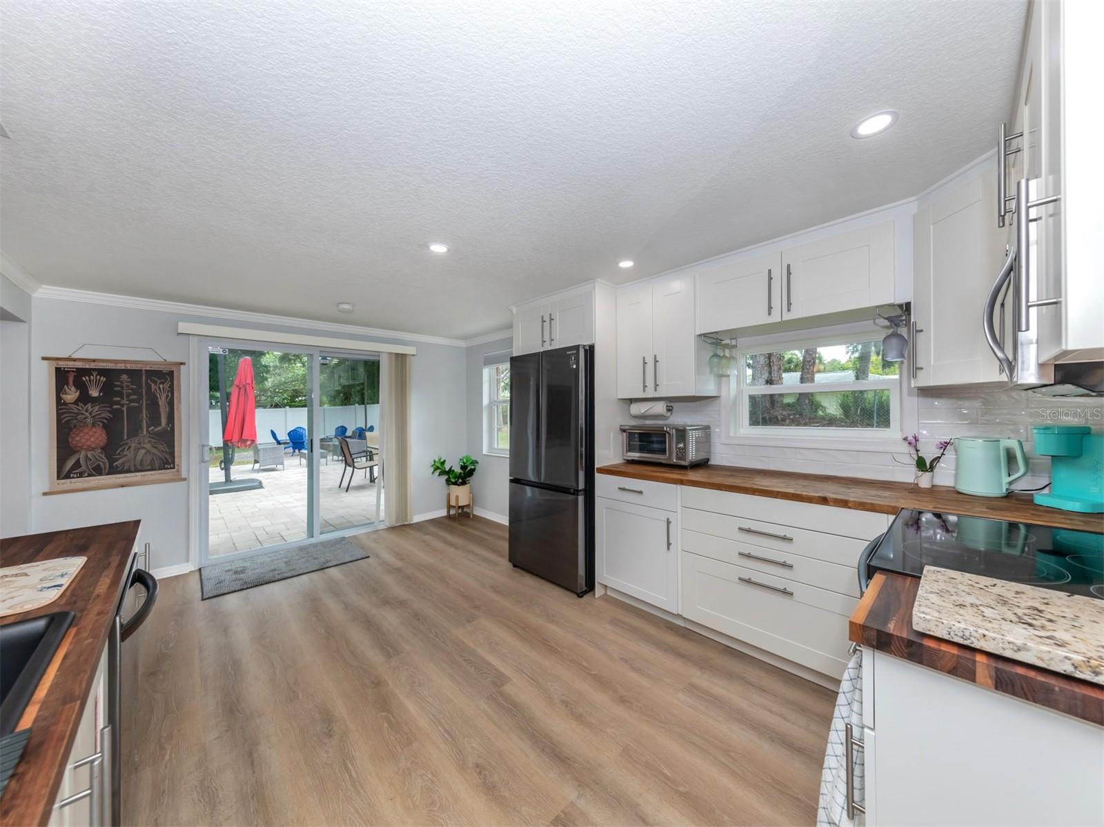 6115 CARLTON AVE, SARASOTA, FL, 34231