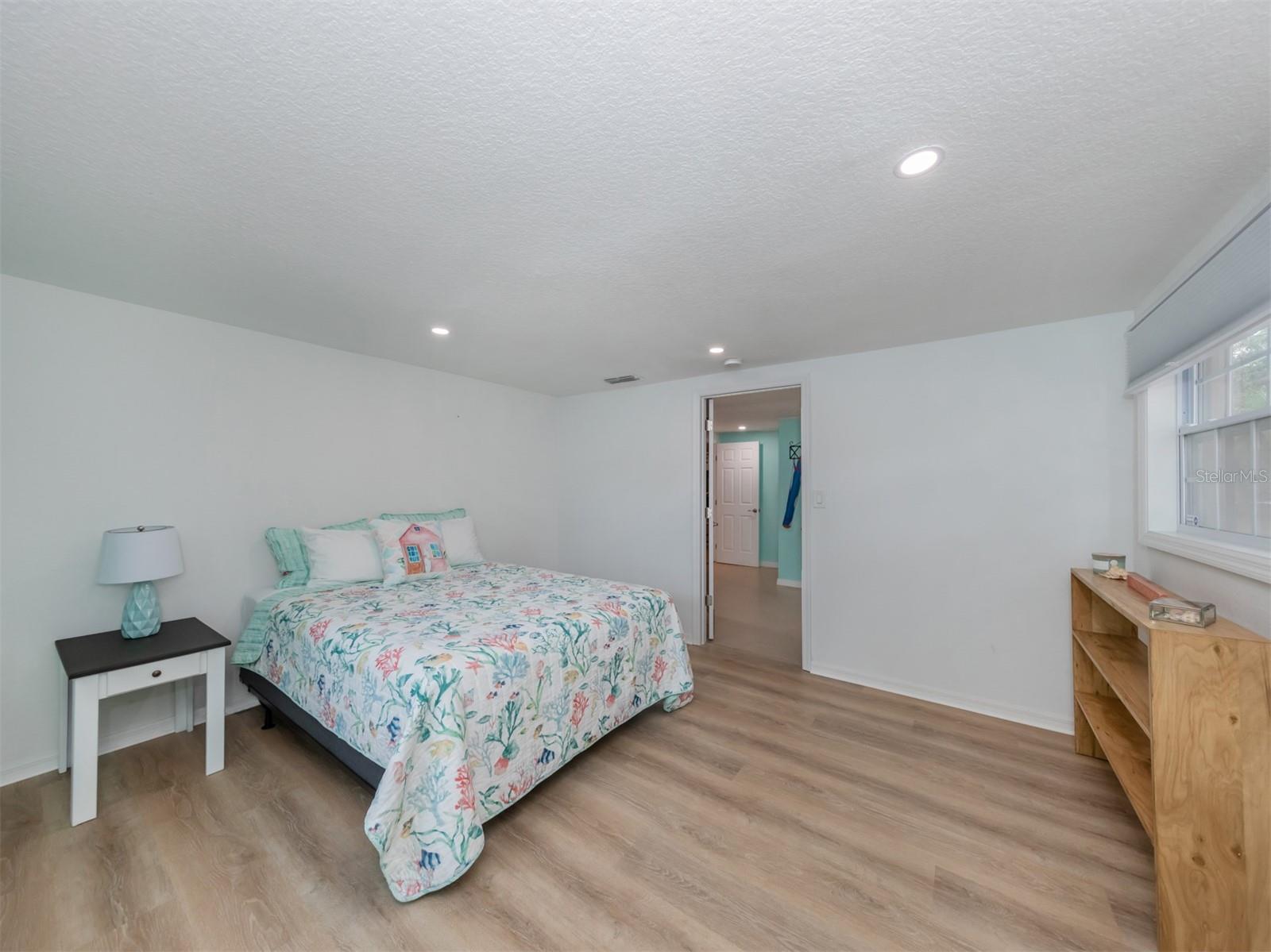 6115 CARLTON AVE, SARASOTA, FL, 34231