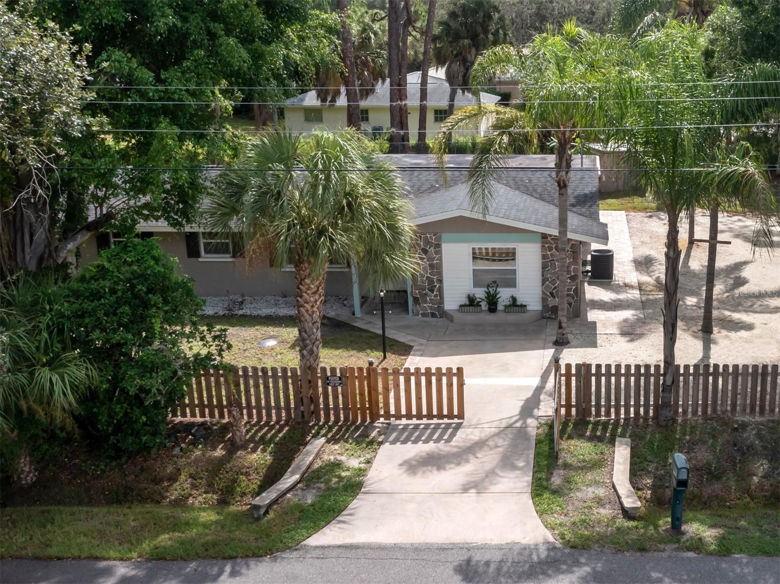 6115 CARLTON AVE, SARASOTA, FL, 34231