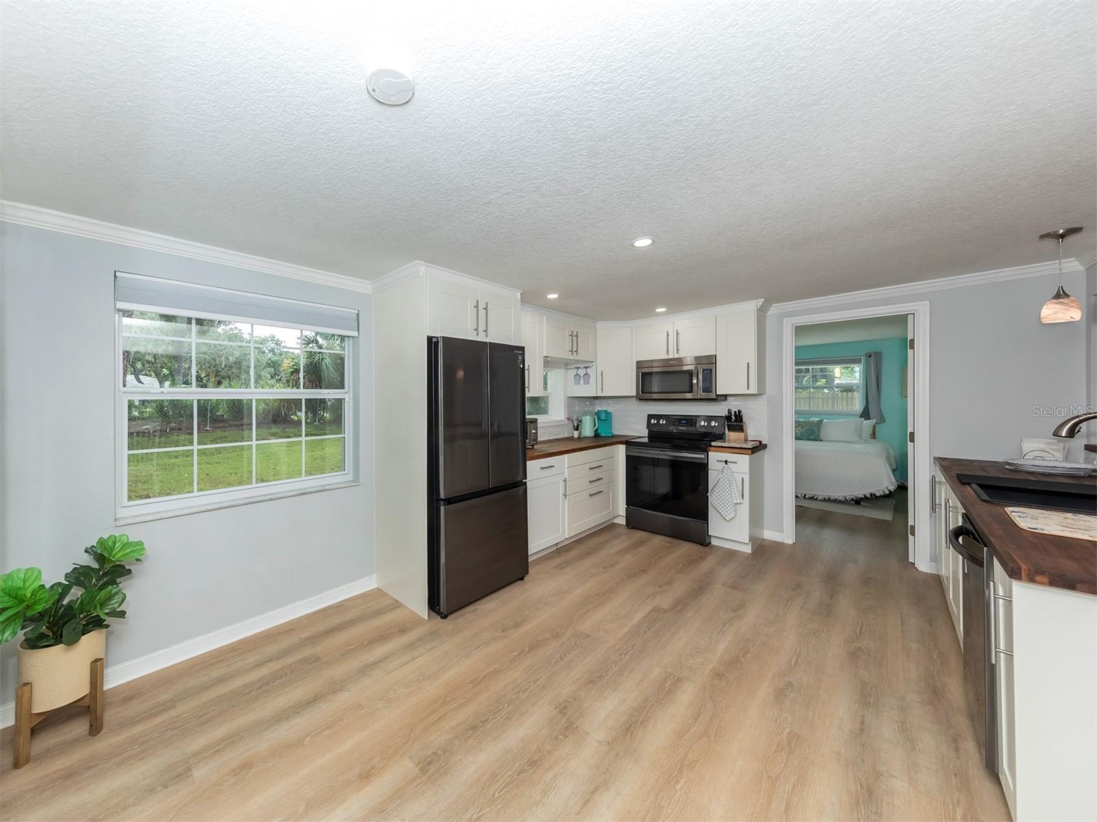 6115 CARLTON AVE, SARASOTA, FL, 34231