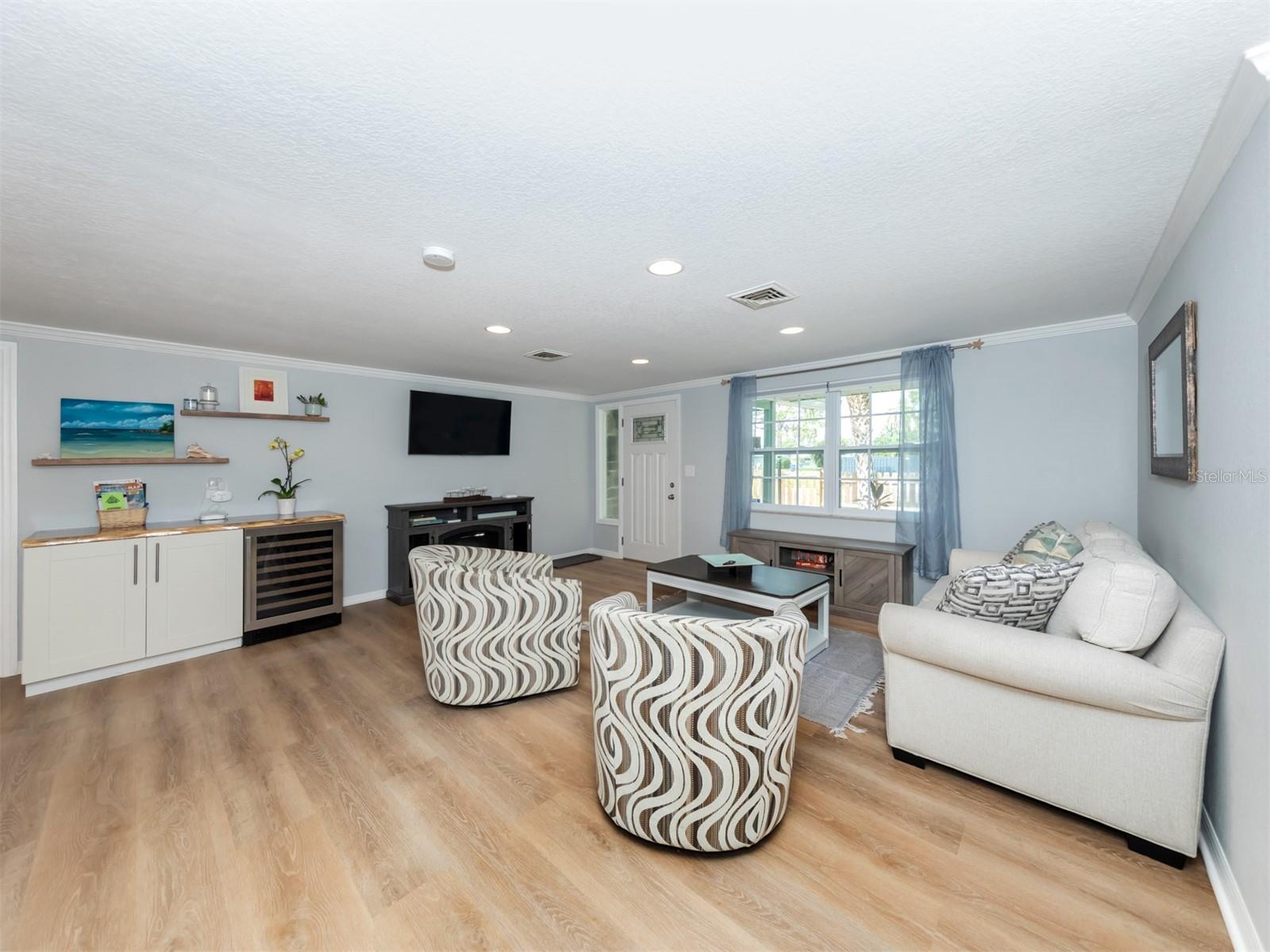 6115 CARLTON AVE, SARASOTA, FL, 34231