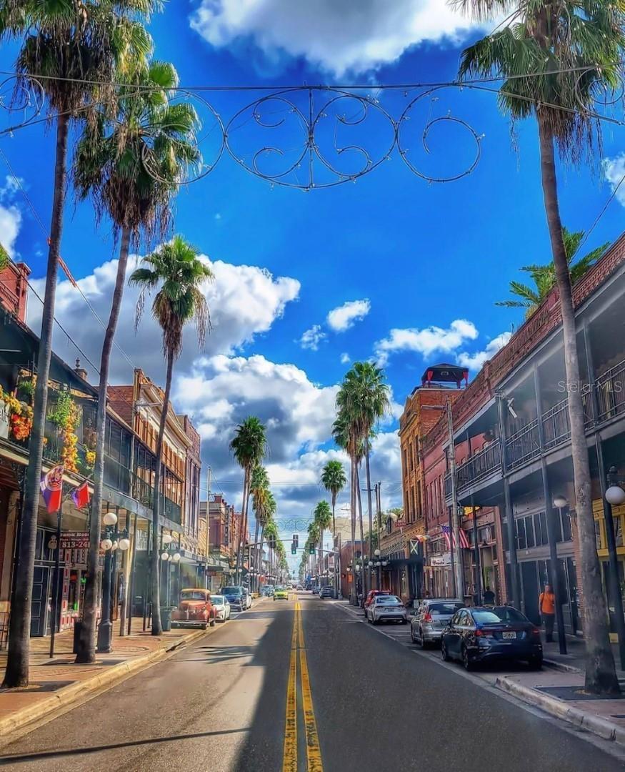 2608 E CLARK ST #2, TAMPA, FL, 33605