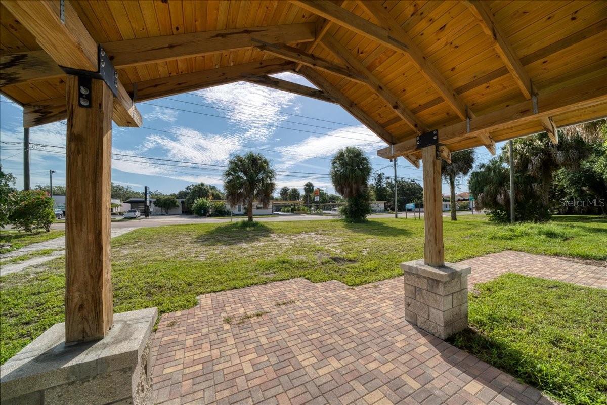 1040 BROADWAY, DUNEDIN, FL, 34698