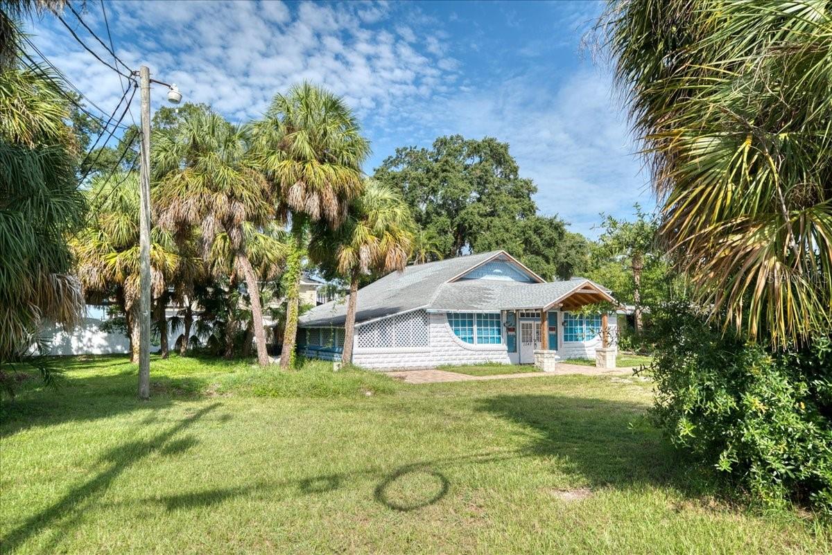 1040 BROADWAY, DUNEDIN, FL, 34698
