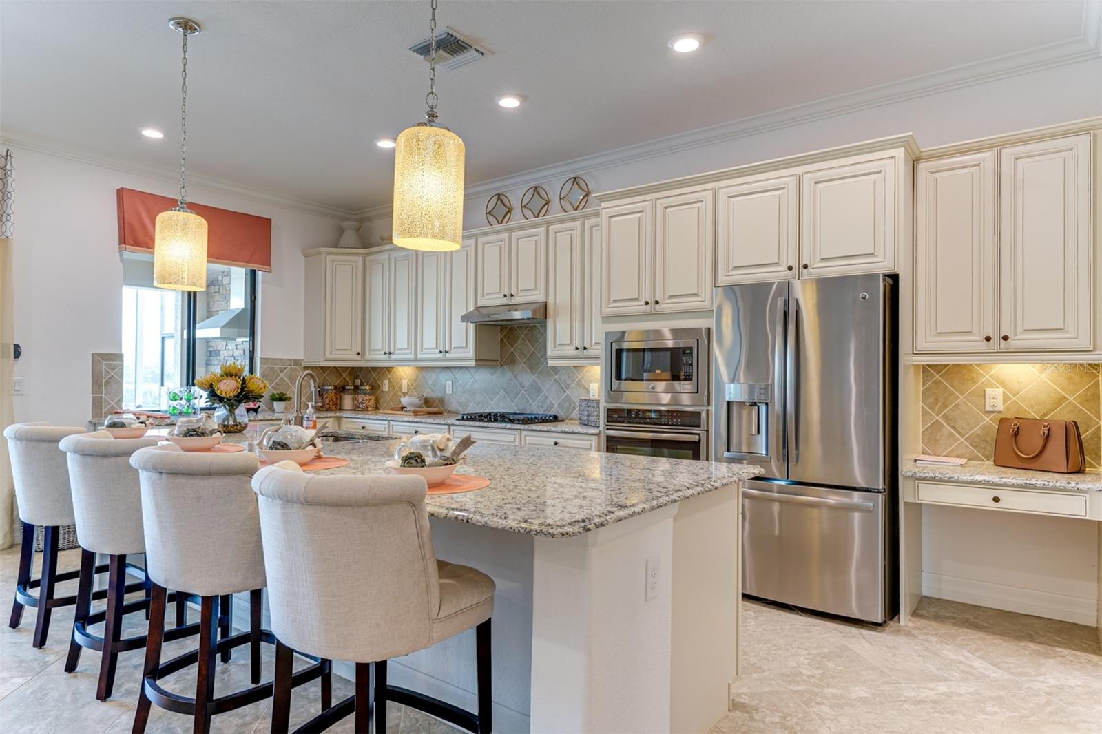 5803 CESSNA RUN, BRADENTON, FL, 34211