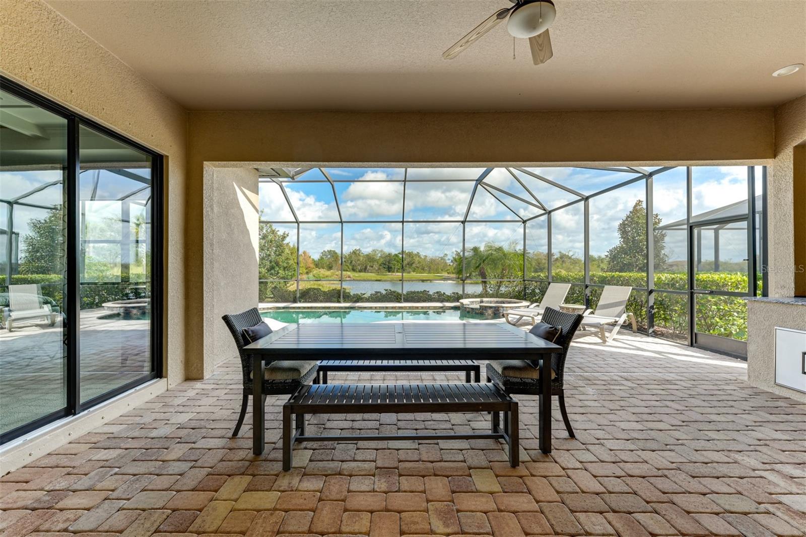 5803 CESSNA RUN, BRADENTON, FL, 34211