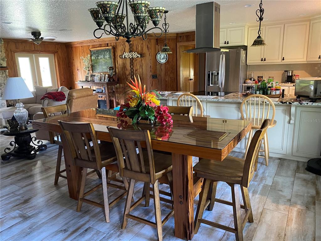 P4923941 Property Photo