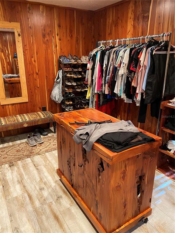 P4923941 Property Photo