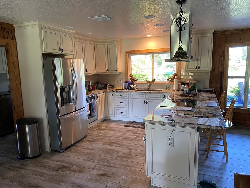 P4923941 Property Photo