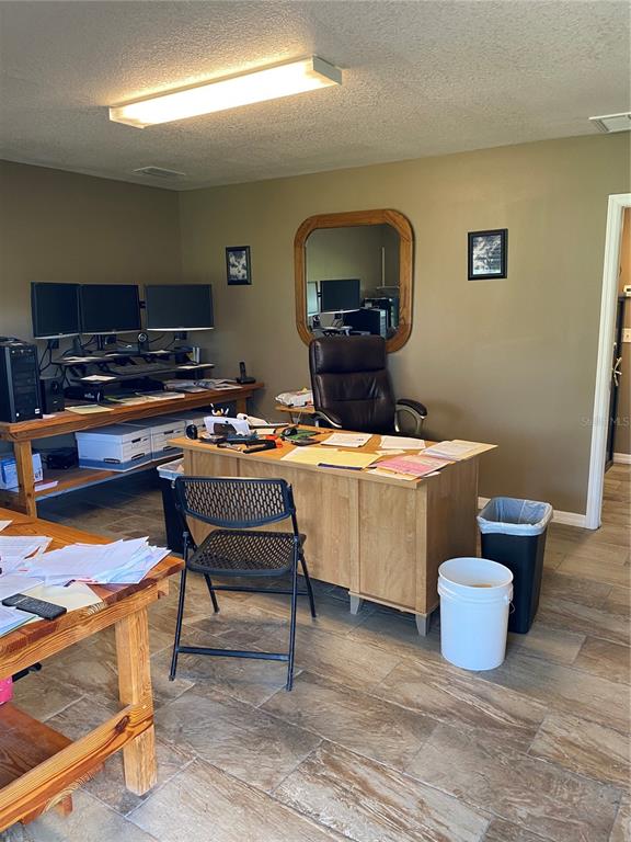 P4923941 Property Photo